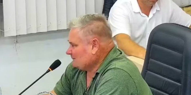 Vereador propõe matar cães de rua: 'Fazer um servicinho'