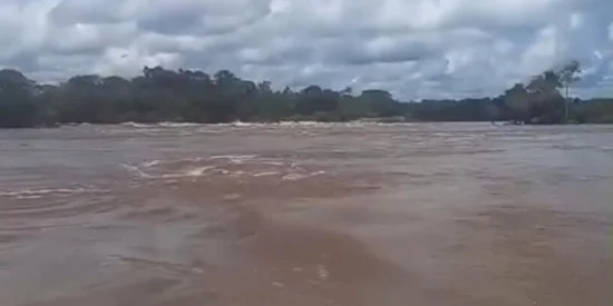 Machadinho do Oeste: quatro pessoas desaparecem após barco virar no Rio Machado próximo à cachoeira 2 de Novembro